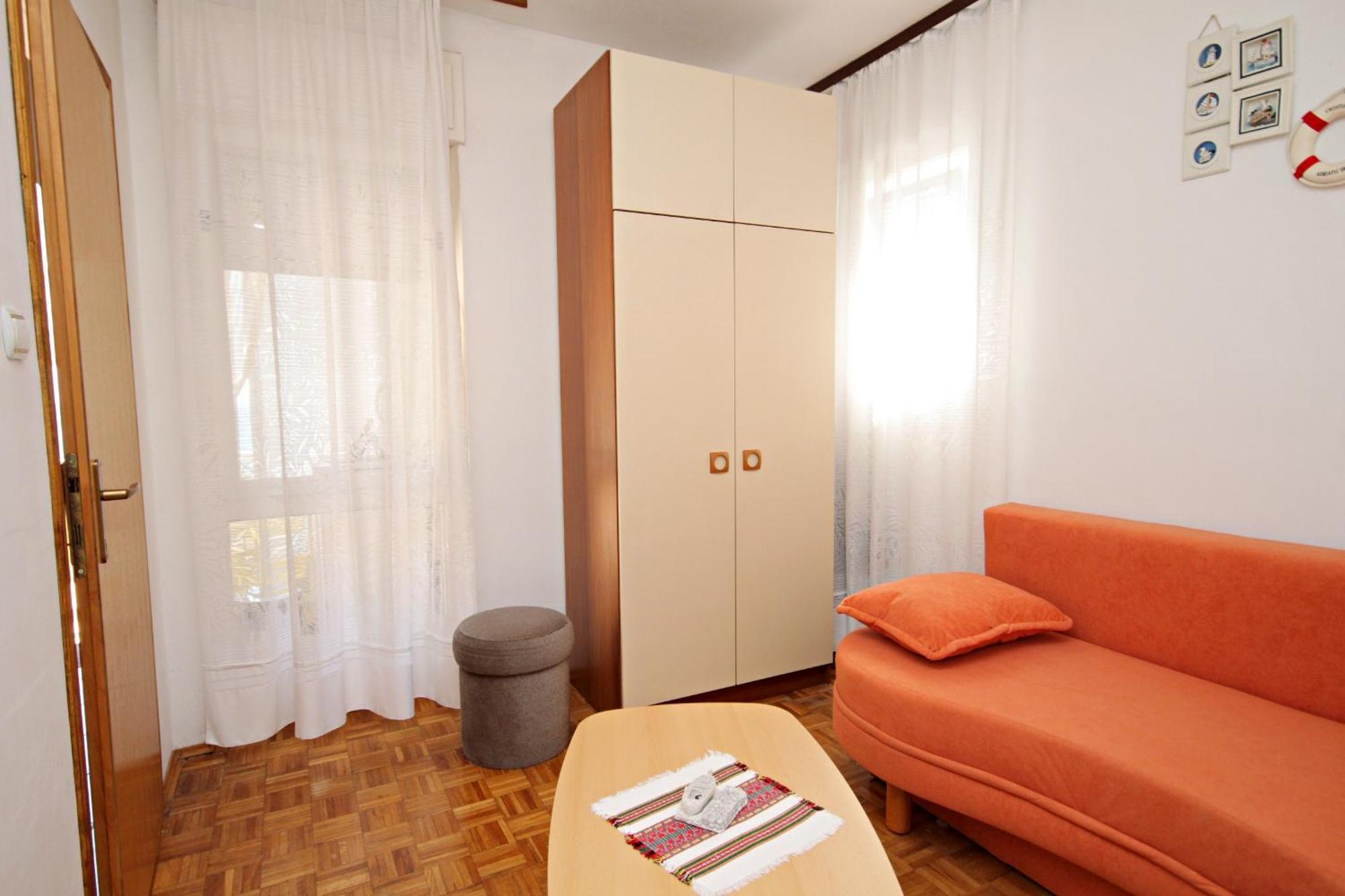 Apartments By The Sea Novi Vinodolski - 5558 Номер фото